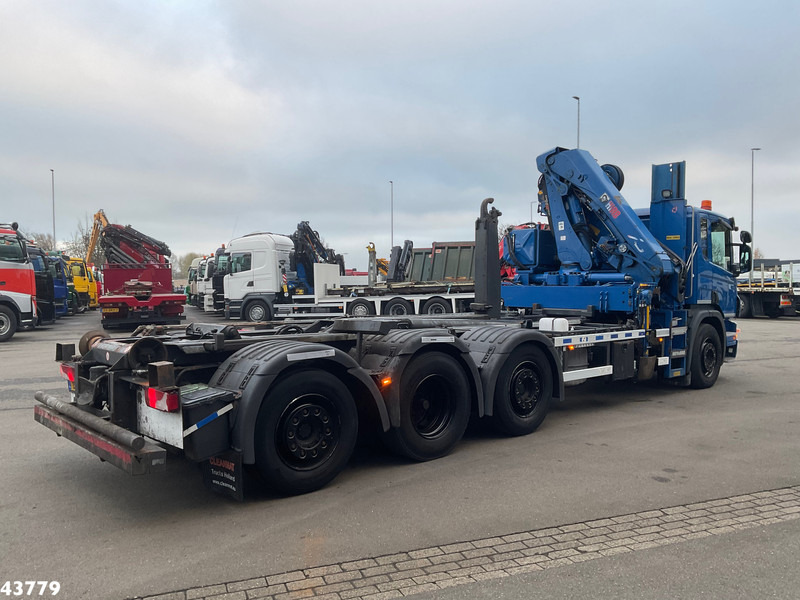 Scania P 360 8x2 Hiab 21 Tonmeter laadkraan - شاحنة برافعة خطافية, شاحنة كرين: صورة 4 Scania P 360 8x2 Hiab 21 Tonmeter laadkraan - شاحنة برافعة خطافية, شاحنة كرين: صورة 4