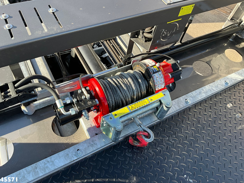 شاحنة سحب Scania R 590 V8 6x2 Retarder Bergingsvoertuig Just 15.468 km! NIEUWSTAAT!: صورة 12 شاحنة سحب Scania R 590 V8 6x2 Retarder Bergingsvoertuig Just 15.468 km! NIEUWSTAAT!: صورة 12