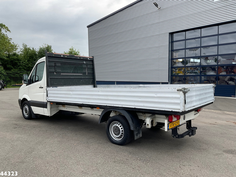 Volkswagen Crafter 35 2.5 TDI - شاحنات مسطحة: صورة 2 Volkswagen Crafter 35 2.5 TDI - شاحنات مسطحة: صورة 2