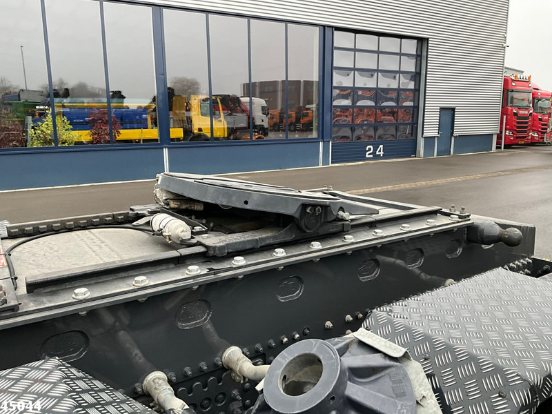 Volvo FH 540 8x2 Fassi 145 Tonmeter laadkraan + Fly-JIb Just 7.187 Km! Demo voertuig! - رأس تريلا: صورة 5 Volvo FH 540 8x2 Fassi 145 Tonmeter laadkraan + Fly-JIb Just 7.187 Km! Demo voertuig! - رأس تريلا: صورة 5