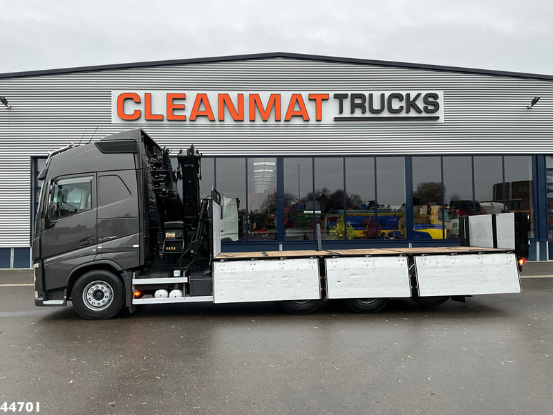 Volvo FH 540 8x4 Euro 6 Hiab 37 Tonmeter laadkraan - شاحنة كرين: صورة 4 Volvo FH 540 8x4 Euro 6 Hiab 37 Tonmeter laadkraan - شاحنة كرين: صورة 4