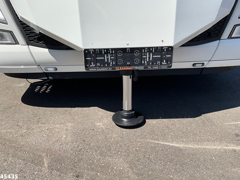 Volvo FH 540 8x4 Euro 6 Palfinger 92 Tonmeter laadkraan + Fly-jib Just 107.008 km! - شاحنة كرين: صورة 4 Volvo FH 540 8x4 Euro 6 Palfinger 92 Tonmeter laadkraan + Fly-jib Just 107.008 km! - شاحنة كرين: صورة 4