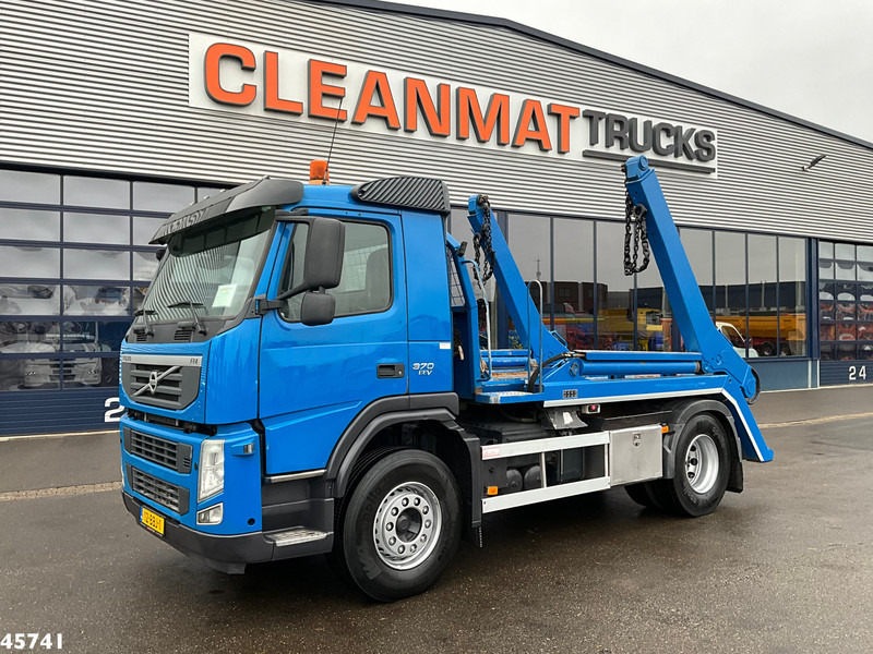 Volvo FM 370 Hiab 14 Ton portaalarmsysteem - شاحنة لودر انزلاقي: صورة 1 Volvo FM 370 Hiab 14 Ton portaalarmsysteem - شاحنة لودر انزلاقي: صورة 1