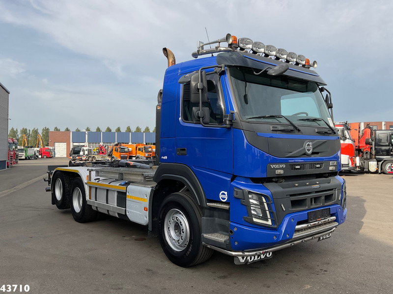 Volvo FMX 460 6x4 Euro 6 AJK haakarmsysteem - شاحنة برافعة خطافية: صورة 5 Volvo FMX 460 6x4 Euro 6 AJK haakarmsysteem - شاحنة برافعة خطافية: صورة 5
