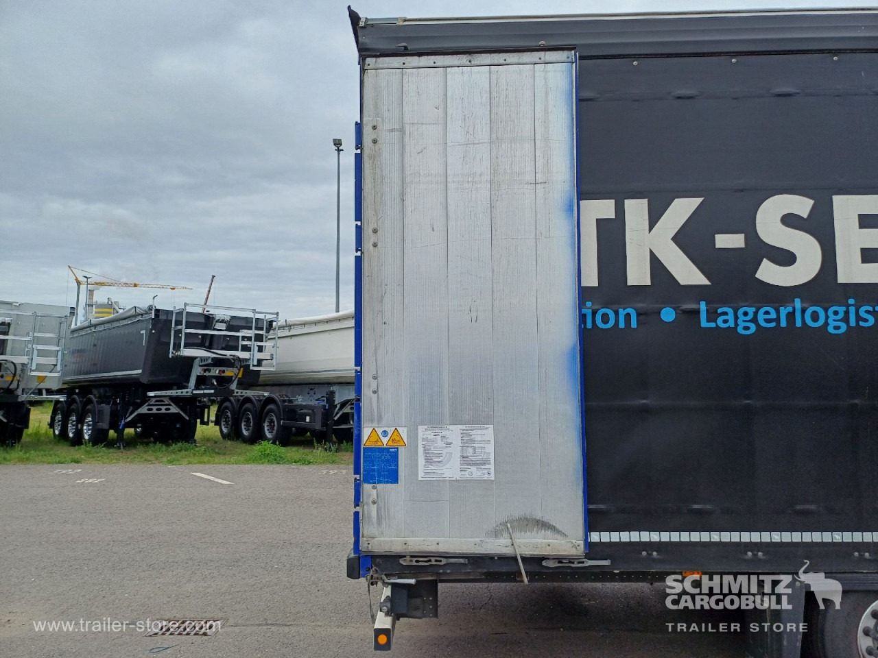 نصف مقطورة بستائر جانبية SCHMITZ Auflieger Curtainsider Mega: صورة 13