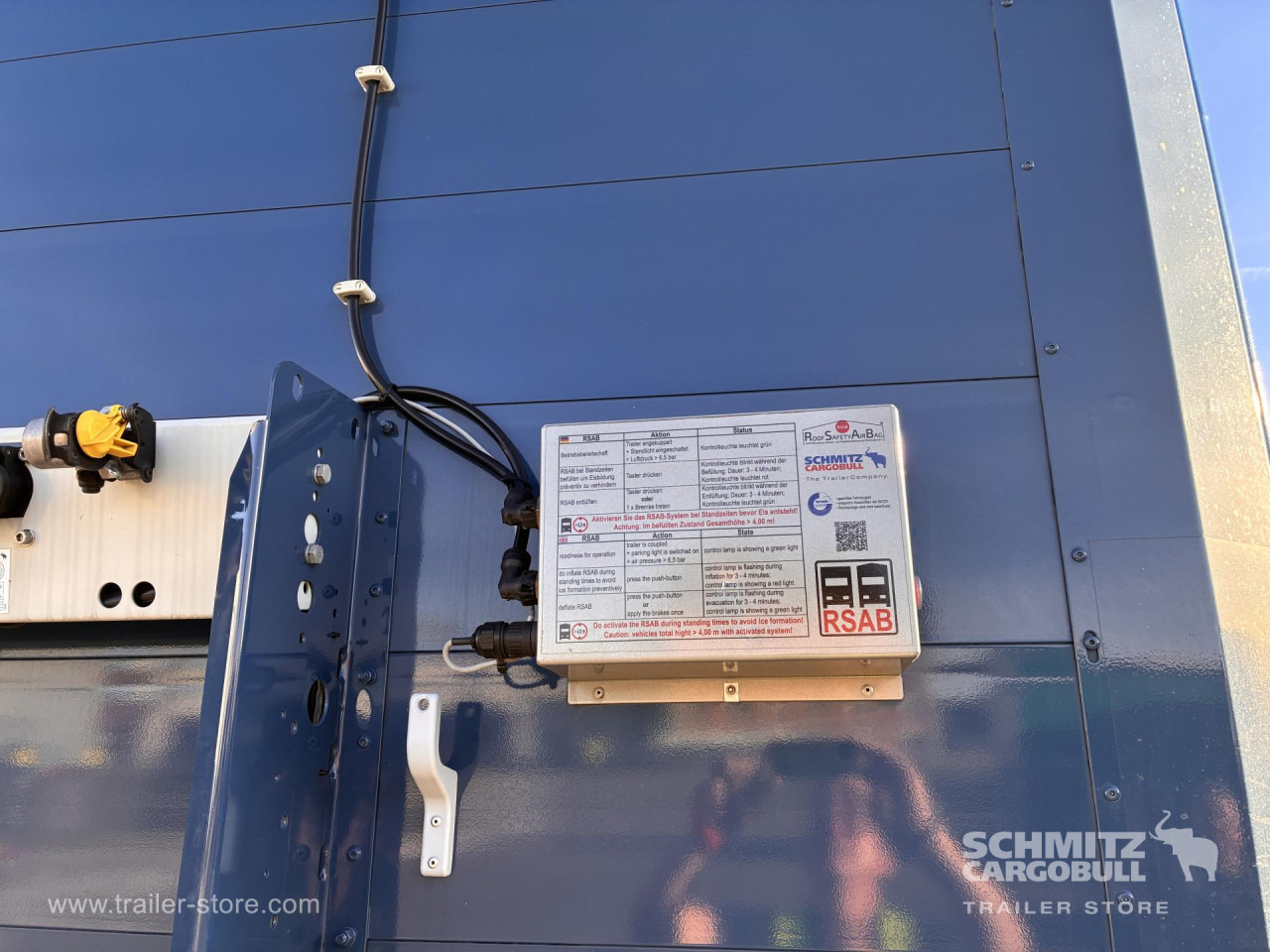 SCHMITZ Auflieger Curtainsider Standard - نصف مقطورة بستائر جانبية: صورة 3 SCHMITZ Auflieger Curtainsider Standard - نصف مقطورة بستائر جانبية: صورة 3