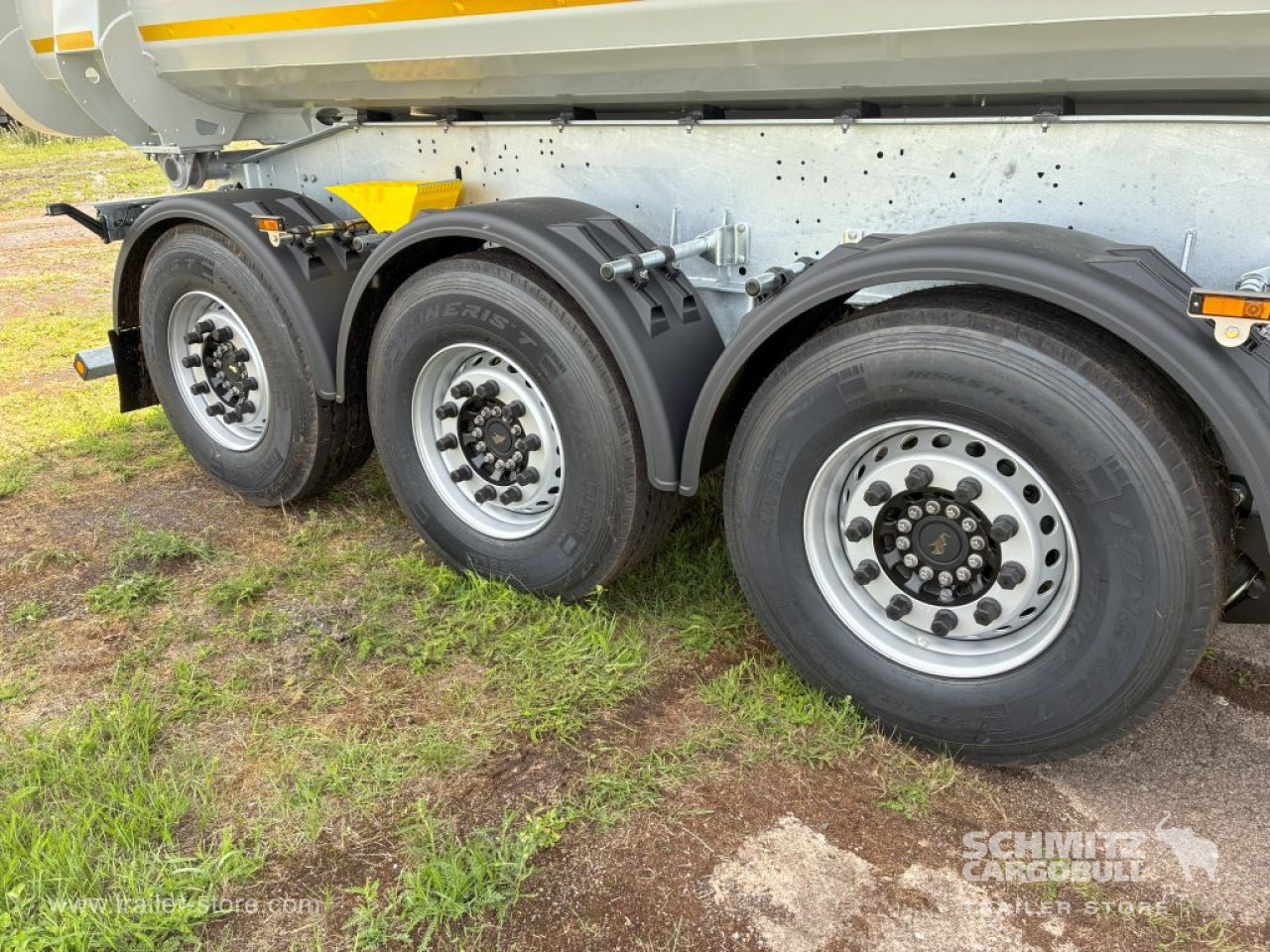 نصف مقطورة قلابة للبيع  SCHMITZ Auflieger Kipper Stahlrundmulde 29m³: صورة 14
