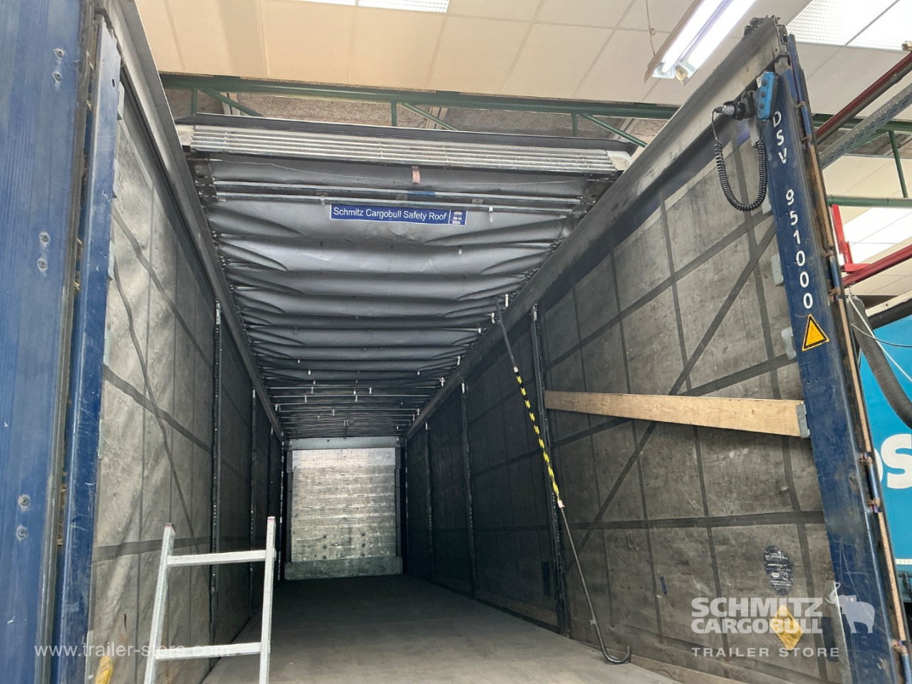 SCHMITZ Curtainsider Standard Taillift - نصف مقطورة بستائر جانبية: صورة 5 SCHMITZ Curtainsider Standard Taillift - نصف مقطورة بستائر جانبية: صورة 5