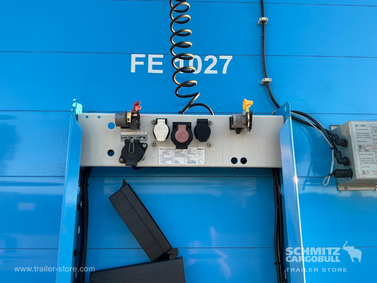 SCHMITZ Curtainsider Standard - نصف مقطورة بستائر جانبية: صورة 4 SCHMITZ Curtainsider Standard - نصف مقطورة بستائر جانبية: صورة 4