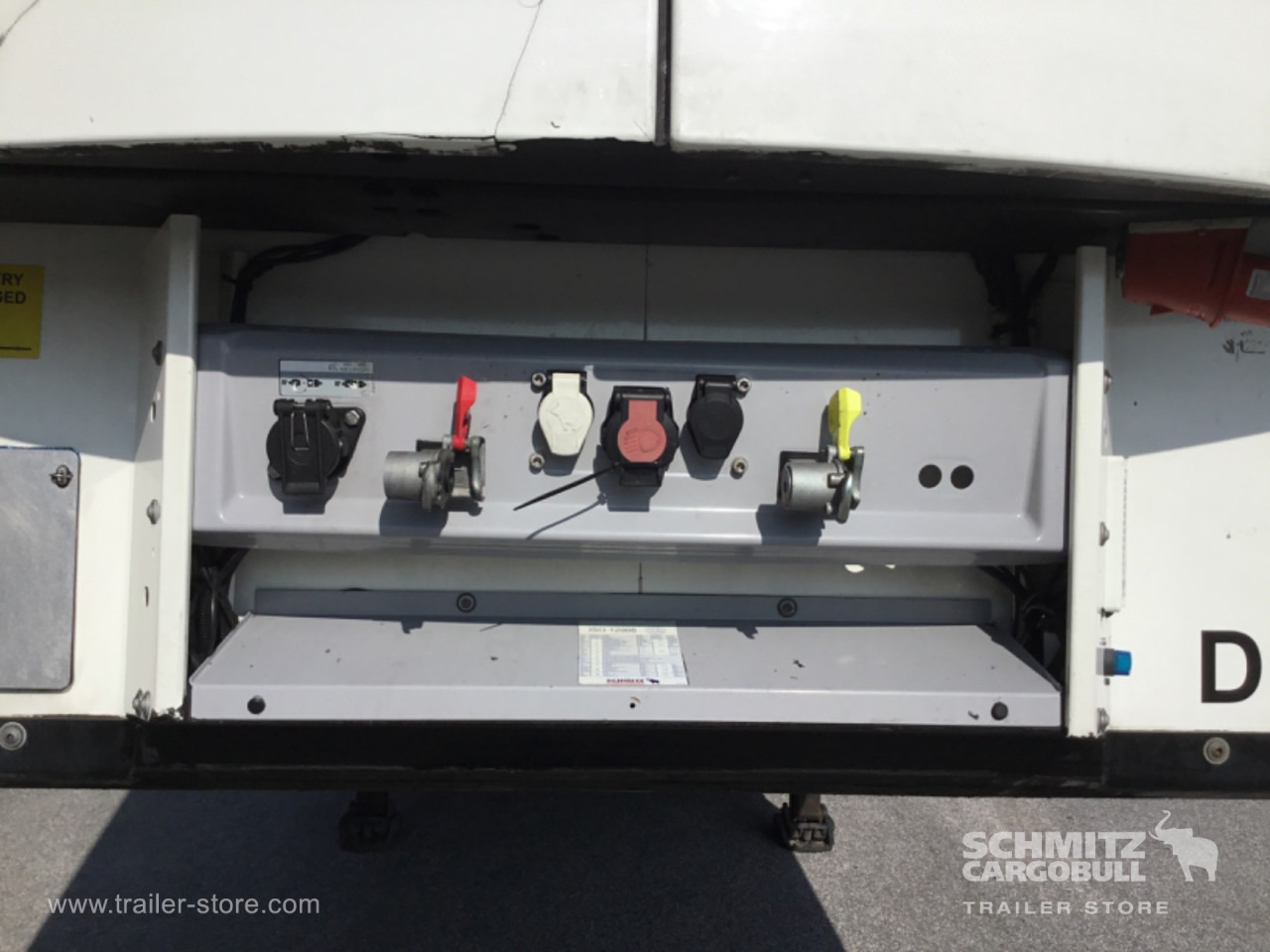 SCHMITZ Reefer Meat hanging system - نصف مقطورة ثابتة الحرارة: صورة 4 SCHMITZ Reefer Meat hanging system - نصف مقطورة ثابتة الحرارة: صورة 4