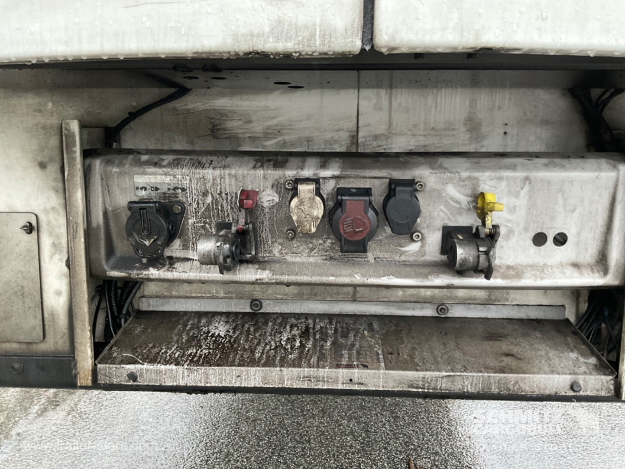 SCHMITZ Reefer Multitemp Double deck - نصف مقطورة ثابتة الحرارة: صورة 2 SCHMITZ Reefer Multitemp Double deck - نصف مقطورة ثابتة الحرارة: صورة 2