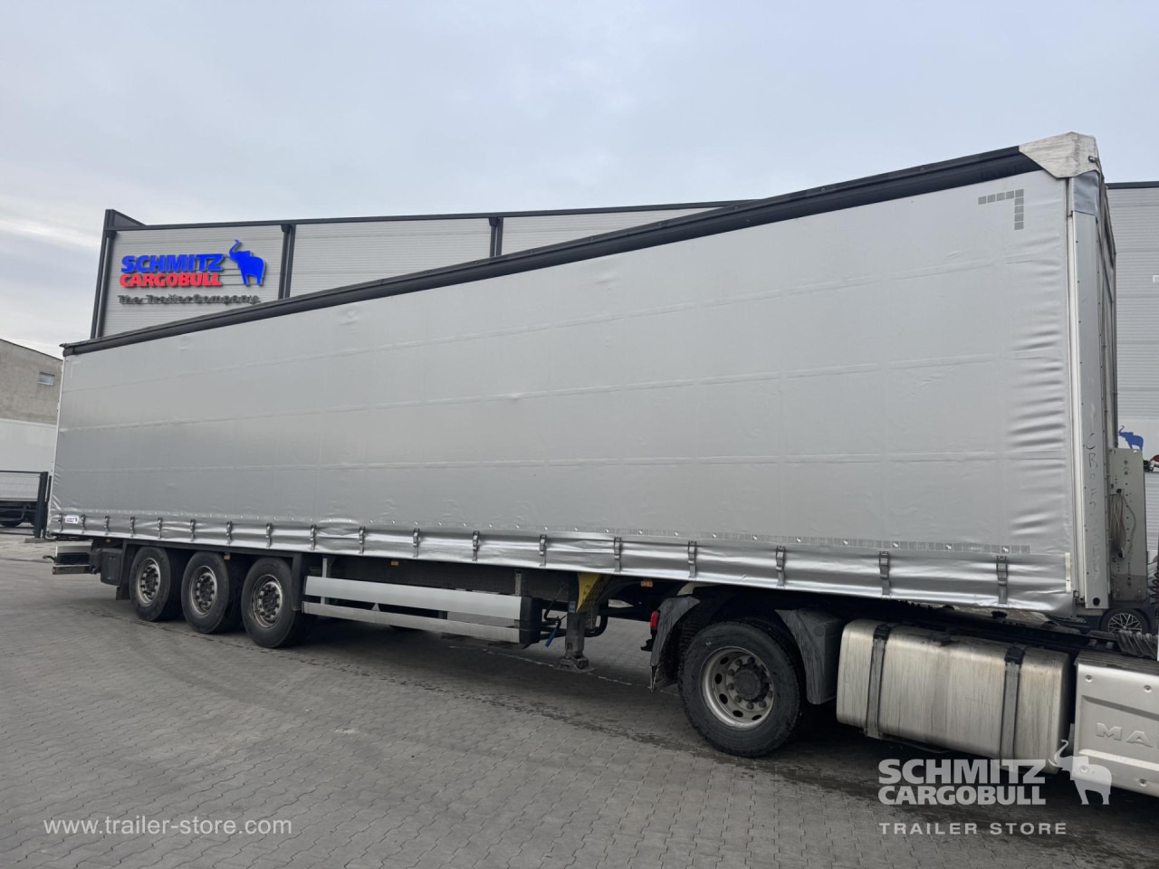 SCHMITZ Curtainsider Standard - نصف مقطورة بستائر جانبية: صورة 1 SCHMITZ Curtainsider Standard - نصف مقطورة بستائر جانبية: صورة 1