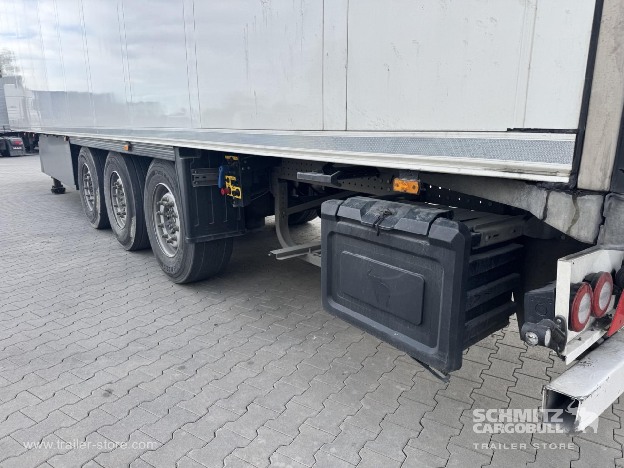 SCHMITZ Reefer Standard Double deck - نصف مقطورة ثابتة الحرارة: صورة 2 SCHMITZ Reefer Standard Double deck - نصف مقطورة ثابتة الحرارة: صورة 2