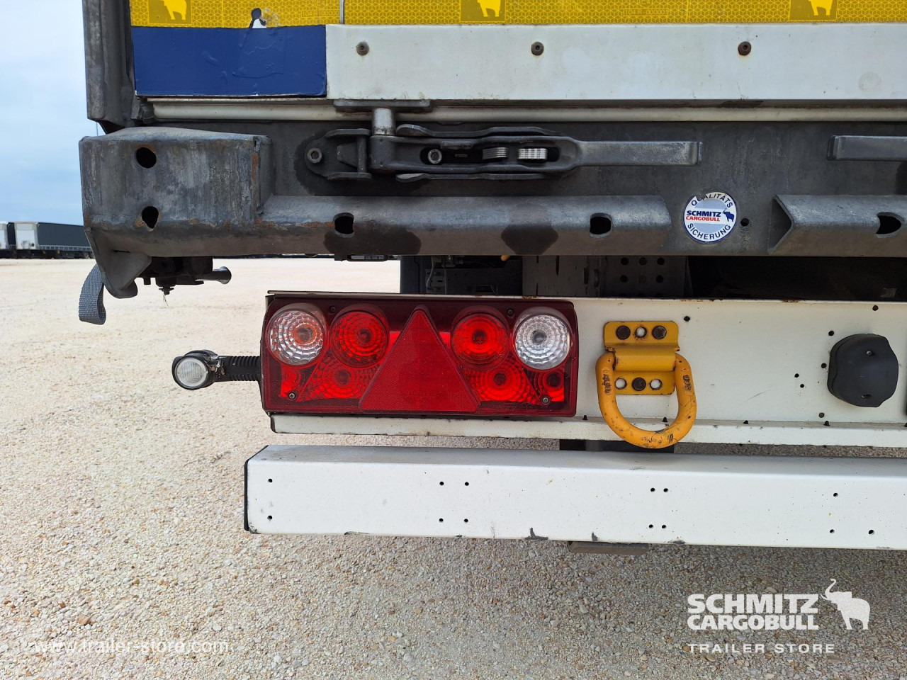 SCHMITZ Curtainsider Mega - نصف مقطورة بستائر جانبية: صورة 4 SCHMITZ Curtainsider Mega - نصف مقطورة بستائر جانبية: صورة 4
