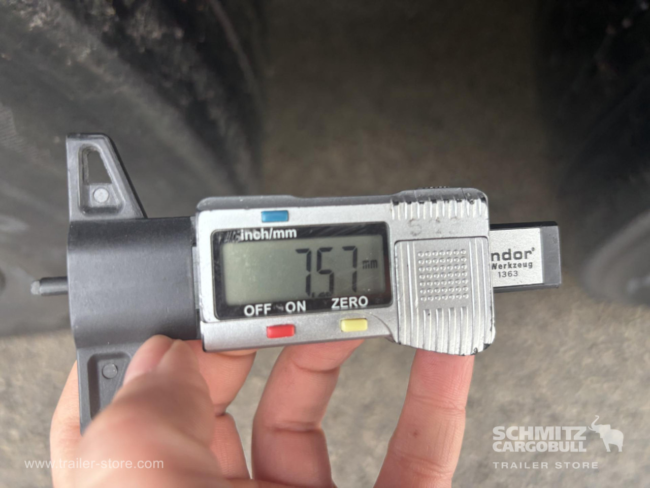 KRONE Curtainsider Standard - نصف مقطورة بستائر جانبية: صورة 4 KRONE Curtainsider Standard - نصف مقطورة بستائر جانبية: صورة 4