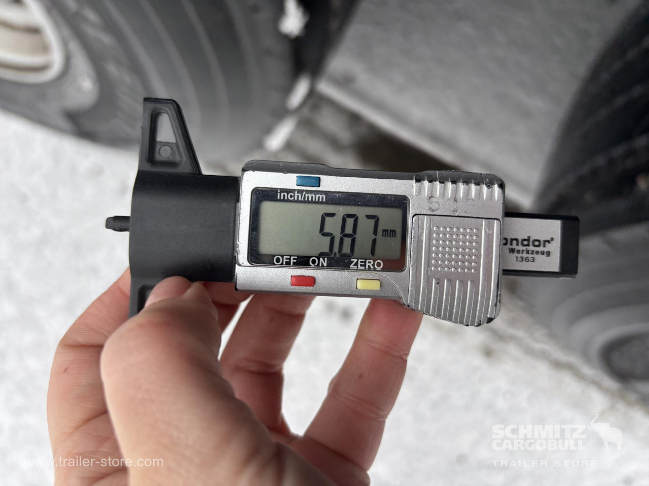 SCHMITZ Curtainsider Standard - نصف مقطورة بستائر جانبية: صورة 4 SCHMITZ Curtainsider Standard - نصف مقطورة بستائر جانبية: صورة 4