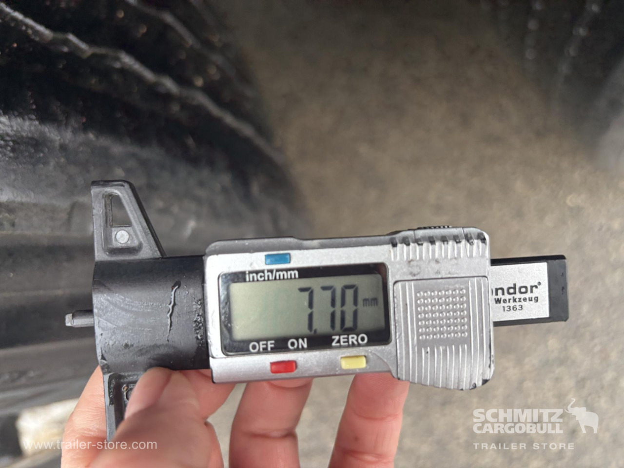 SCHMITZ Curtainsider Standard - نصف مقطورة بستائر جانبية: صورة 4 SCHMITZ Curtainsider Standard - نصف مقطورة بستائر جانبية: صورة 4