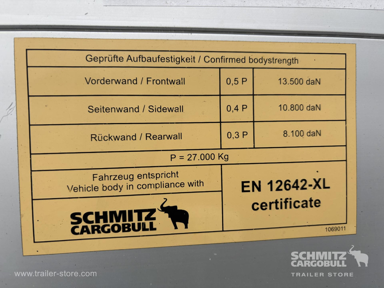 SCHMITZ Curtainsider Standard - نصف مقطورة بستائر جانبية: صورة 2 SCHMITZ Curtainsider Standard - نصف مقطورة بستائر جانبية: صورة 2