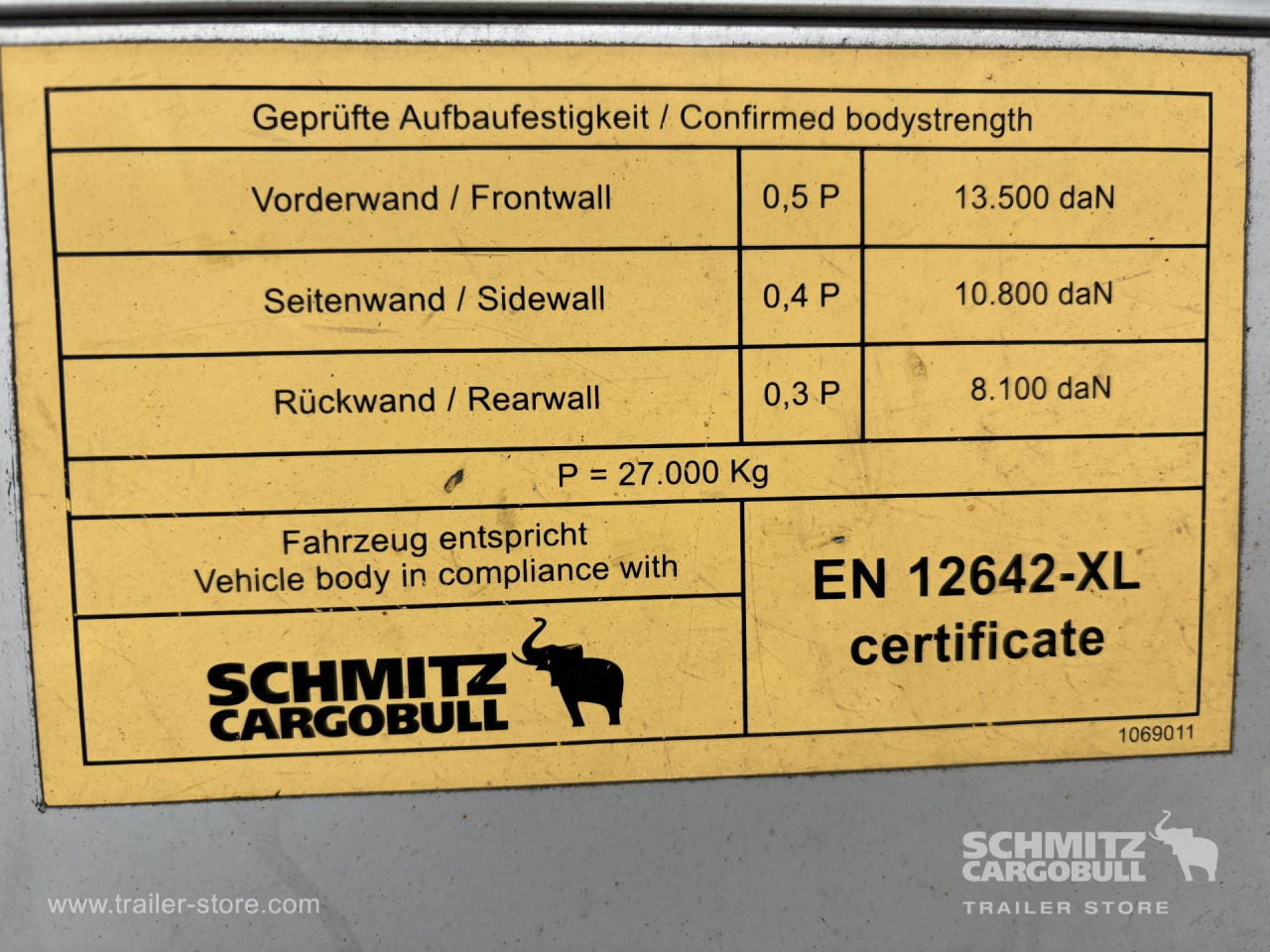 SCHMITZ Curtainsider Standard - نصف مقطورة بستائر جانبية: صورة 2 SCHMITZ Curtainsider Standard - نصف مقطورة بستائر جانبية: صورة 2