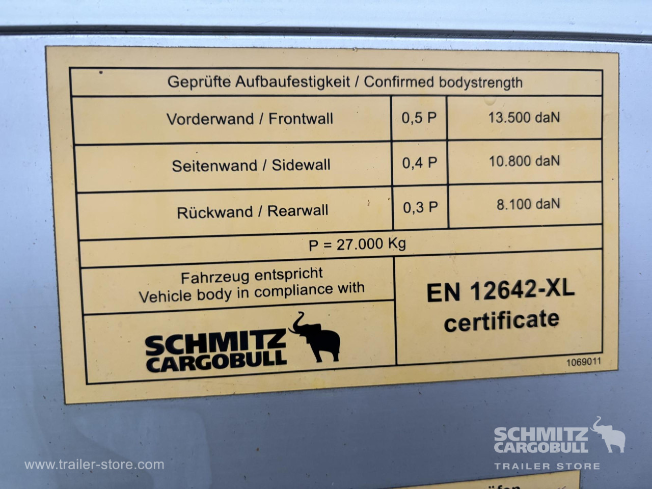 SCHMITZ Curtainsider Standard - نصف مقطورة بستائر جانبية: صورة 2 SCHMITZ Curtainsider Standard - نصف مقطورة بستائر جانبية: صورة 2