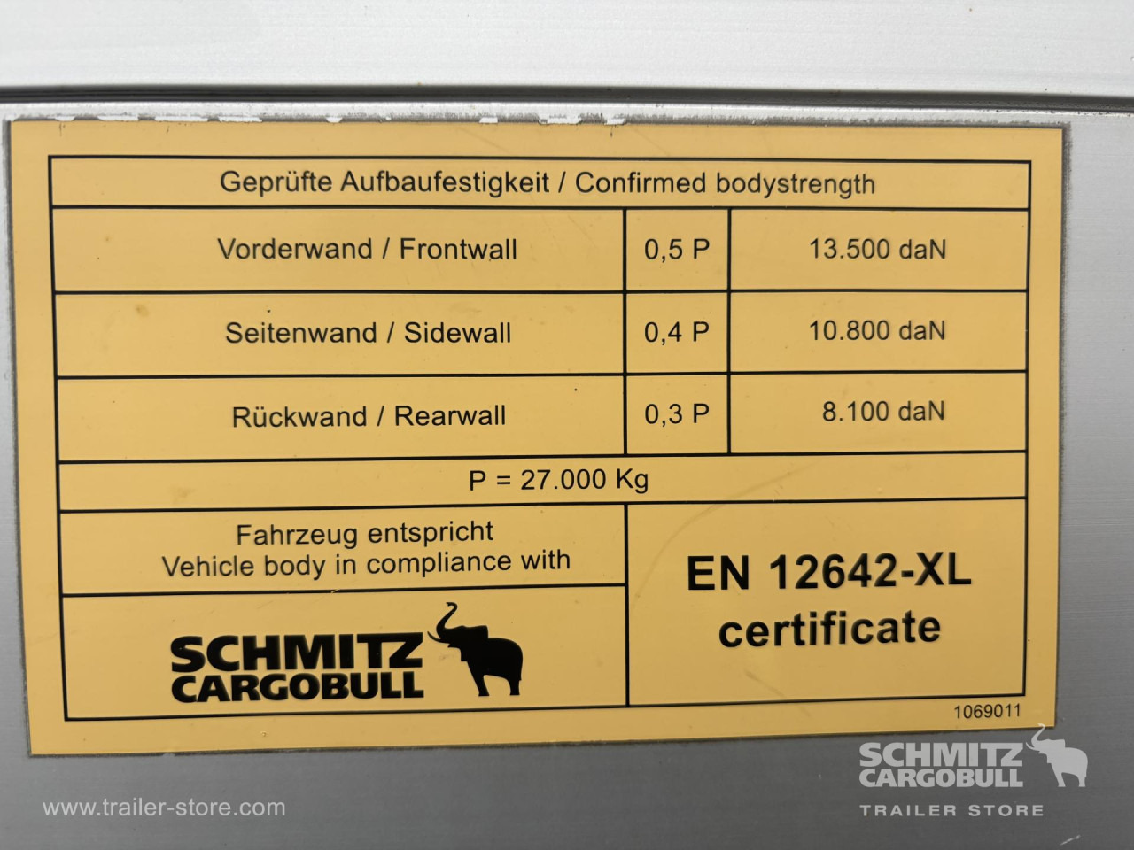 SCHMITZ Curtainsider Standard - نصف مقطورة بستائر جانبية: صورة 2 SCHMITZ Curtainsider Standard - نصف مقطورة بستائر جانبية: صورة 2
