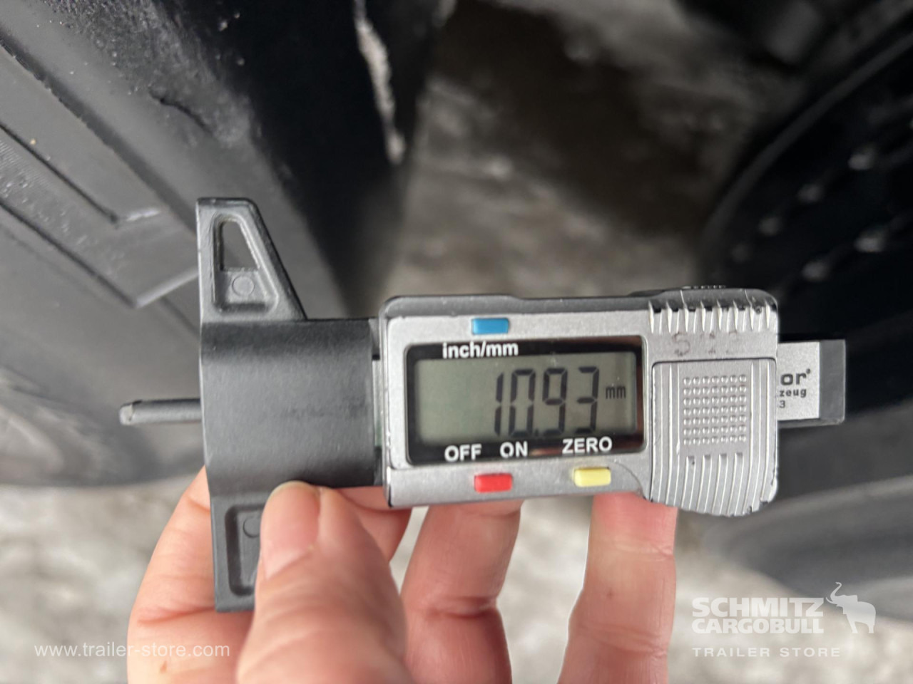 SCHMITZ Curtainsider Standard - نصف مقطورة بستائر جانبية: صورة 4 SCHMITZ Curtainsider Standard - نصف مقطورة بستائر جانبية: صورة 4