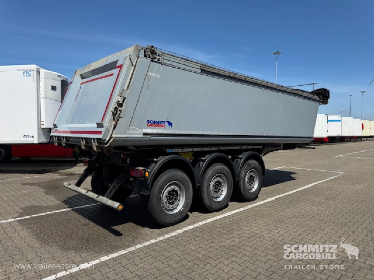 SCHMITZ Oplegger Kipper Standard 27m³ - نصف مقطورة قلابة: صورة 1 SCHMITZ Oplegger Kipper Standard 27m³ - نصف مقطورة قلابة: صورة 1