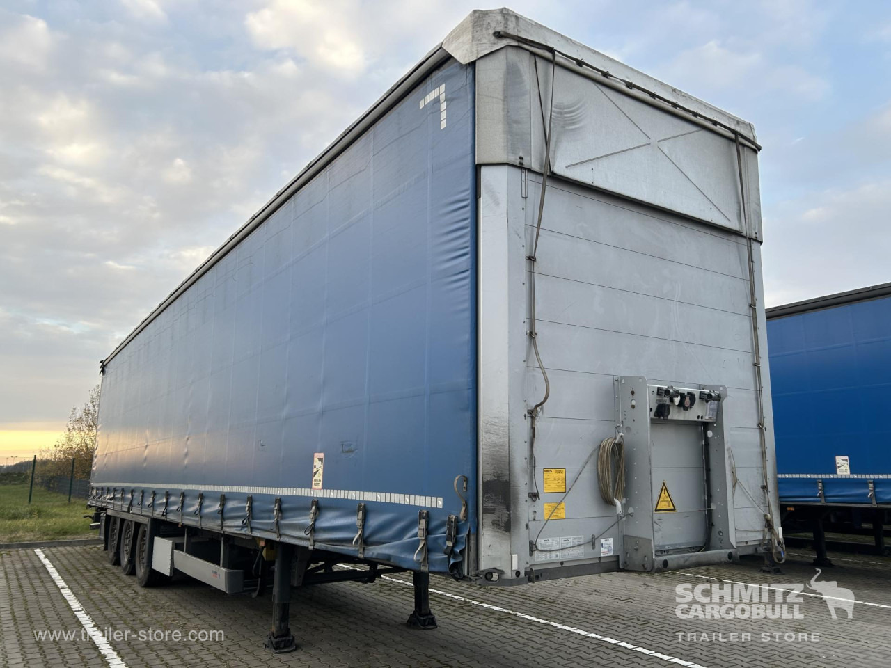 SCHMITZ Curtainsider Mega - نصف مقطورة بستائر جانبية: صورة 1 SCHMITZ Curtainsider Mega - نصف مقطورة بستائر جانبية: صورة 1