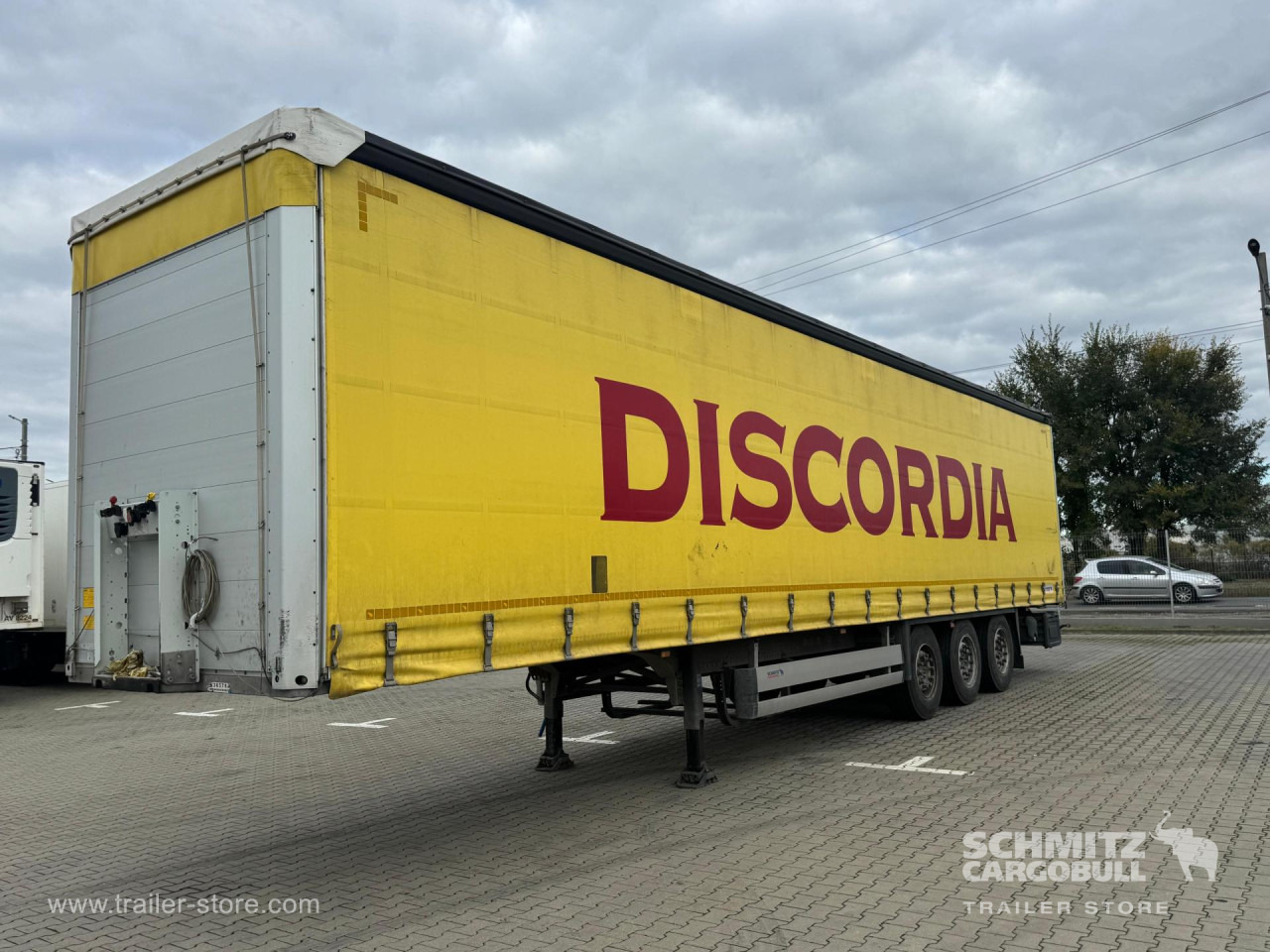 SCHMITZ Curtainsider Standard - نصف مقطورة بستائر جانبية: صورة 1 SCHMITZ Curtainsider Standard - نصف مقطورة بستائر جانبية: صورة 1