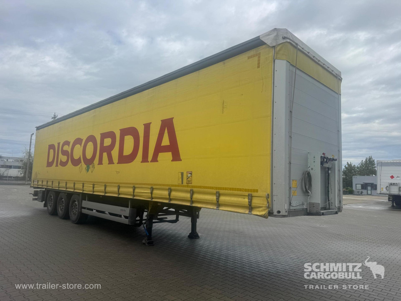 SCHMITZ Curtainsider Standard - نصف مقطورة بستائر جانبية: صورة 1 SCHMITZ Curtainsider Standard - نصف مقطورة بستائر جانبية: صورة 1