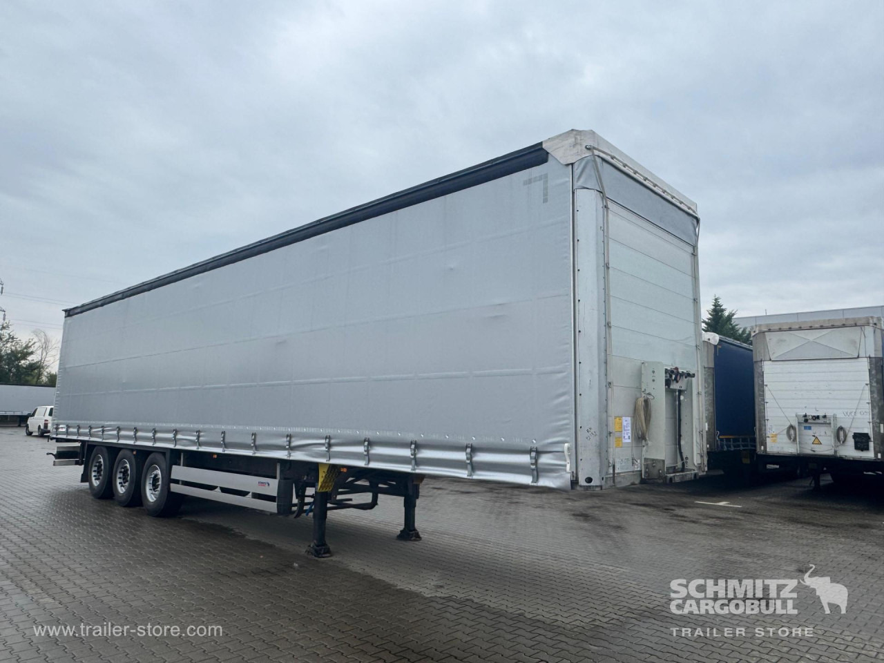 SCHMITZ Curtainsider Standard - نصف مقطورة بستائر جانبية: صورة 1 SCHMITZ Curtainsider Standard - نصف مقطورة بستائر جانبية: صورة 1