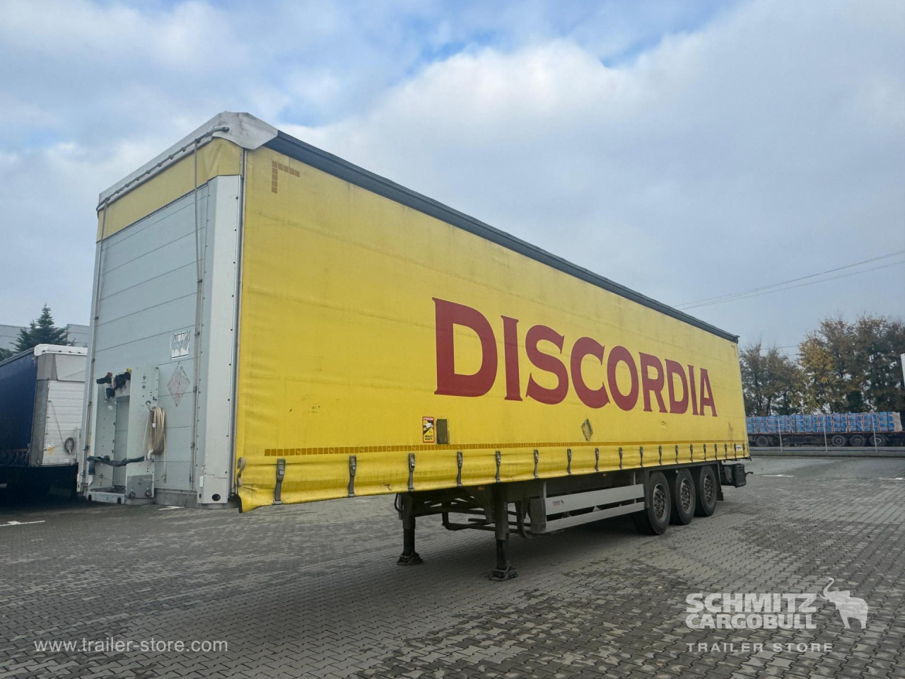 SCHMITZ Curtainsider Standard - نصف مقطورة بستائر جانبية: صورة 1 SCHMITZ Curtainsider Standard - نصف مقطورة بستائر جانبية: صورة 1