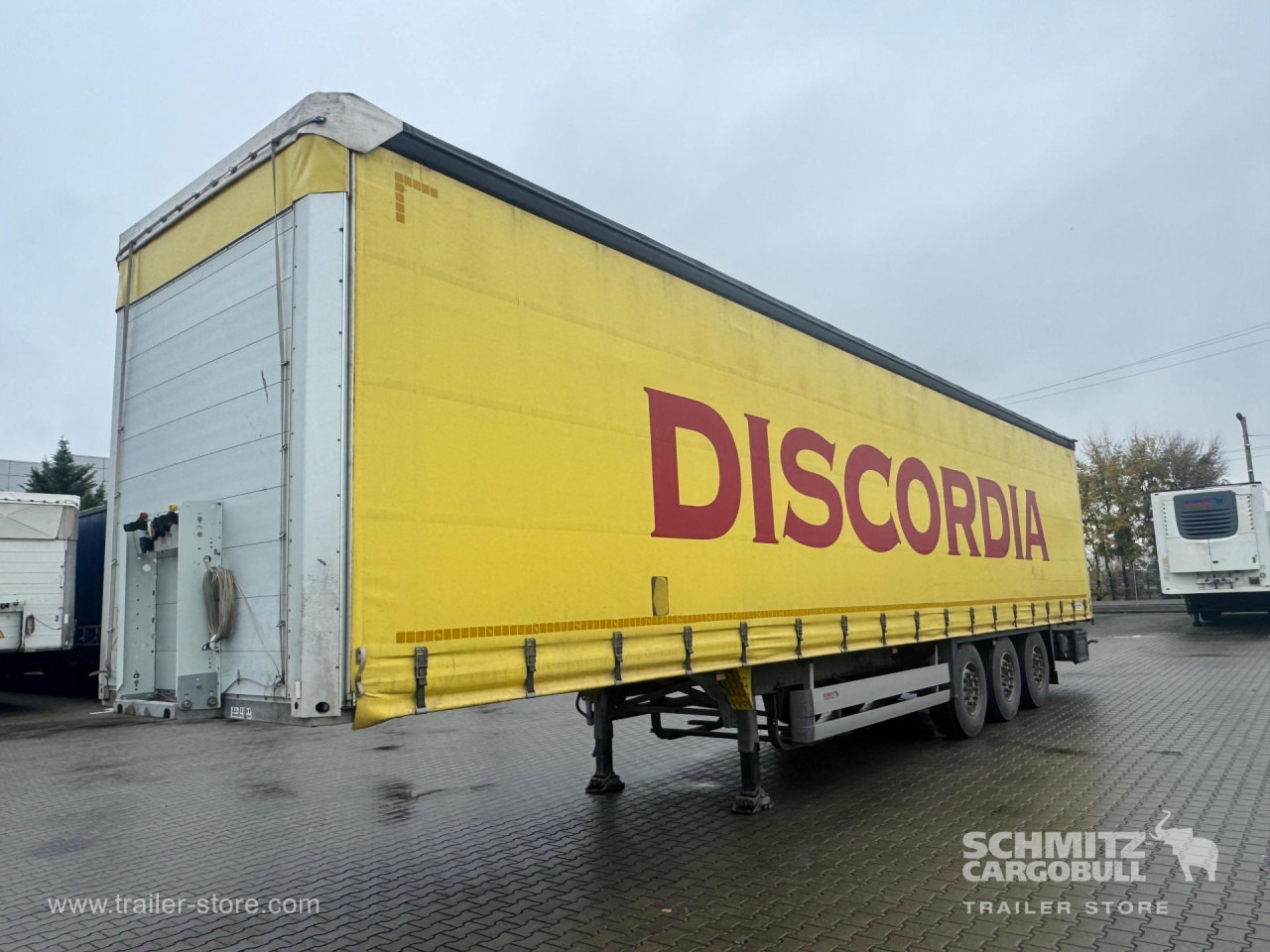 SCHMITZ Curtainsider Standard - نصف مقطورة بستائر جانبية: صورة 1 SCHMITZ Curtainsider Standard - نصف مقطورة بستائر جانبية: صورة 1