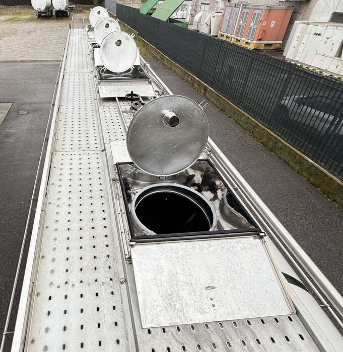 نصف مقطورة صهريج لنقل الطعام BATA CISTERNA ALIMENTARE SANTI-MENCI ANNO 05-2010: صورة 7