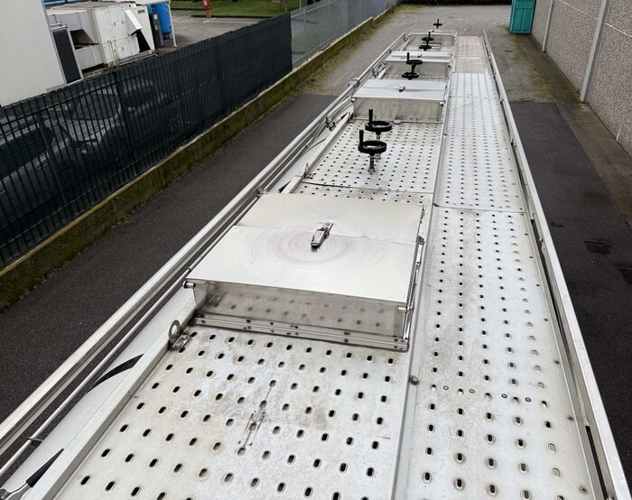 نصف مقطورة صهريج لنقل الطعام BATA CISTERNA ALIMENTARE SANTI-MENCI ANNO 05-2010: صورة 6