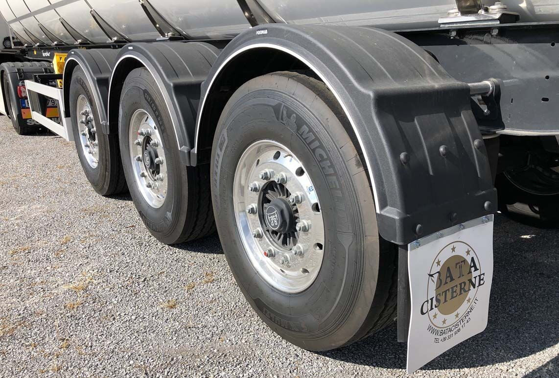 نصف مقطورة صهريج لنقل الطعام للبيع  Bata CISTERNA LIGHT NUOVA: صورة 18