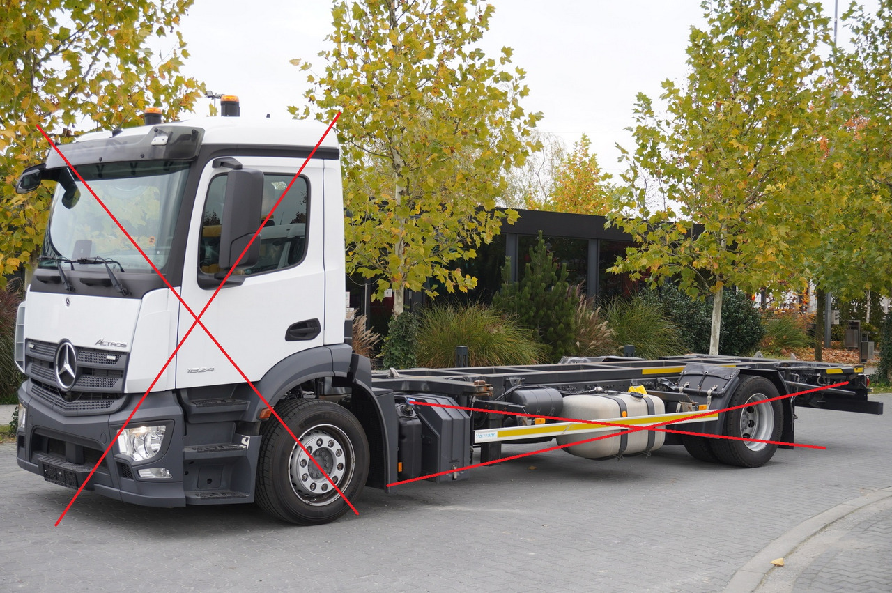 BDF construction lifted hydraulically by 50 cm - إطار هيكلي/ إطار معدني: صورة 2 BDF construction lifted hydraulically by 50 cm - إطار هيكلي/ إطار معدني: صورة 2