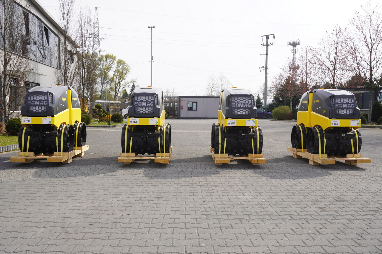 BOMAG BMP 8500 brand-new trench roller / Remote Control / 4 units - رَصَّاص الطرق: صورة 2 BOMAG BMP 8500 brand-new trench roller / Remote Control / 4 units - رَصَّاص الطرق: صورة 2