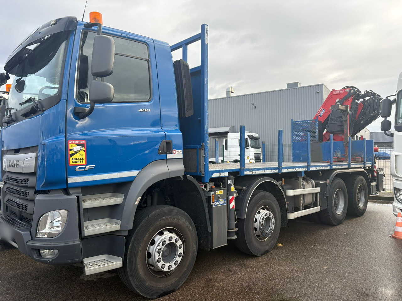 DAF CF 480 8x4 E6 / Fassi F315A.2.26 crane / flatbedCF 480 8x4 E6 / Fassi F315A.2.26 crane / flatbed - شاحنة كرين: صورة 3 DAF CF 480 8x4 E6 / Fassi F315A.2.26 crane / flatbedCF 480 8x4 E6 / Fassi F315A.2.26 crane / flatbed - شاحنة كرين: صورة 3