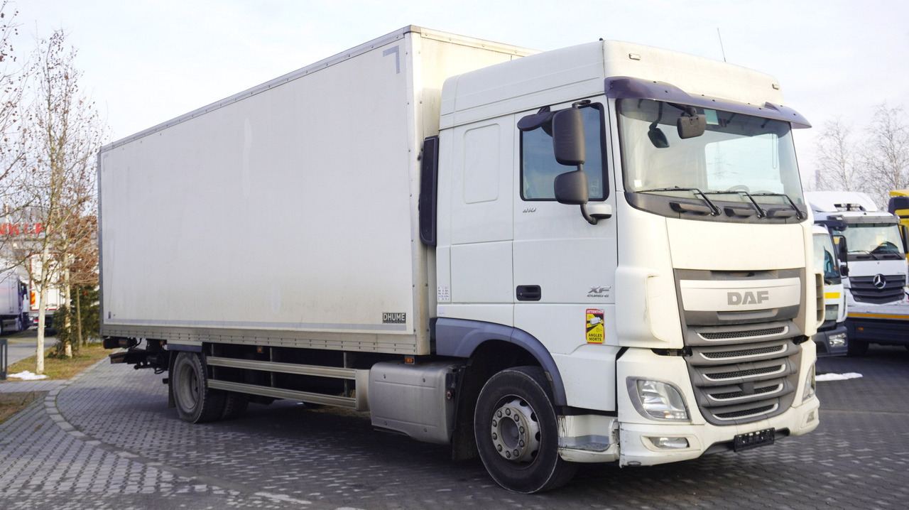 DAF XF 410 EURO 6 /410 HP / 20 EPAL / Dhollandia lift 1500 kg - شاحنة صندوقية: صورة 1 DAF XF 410 EURO 6 /410 HP / 20 EPAL / Dhollandia lift 1500 kg - شاحنة صندوقية: صورة 1