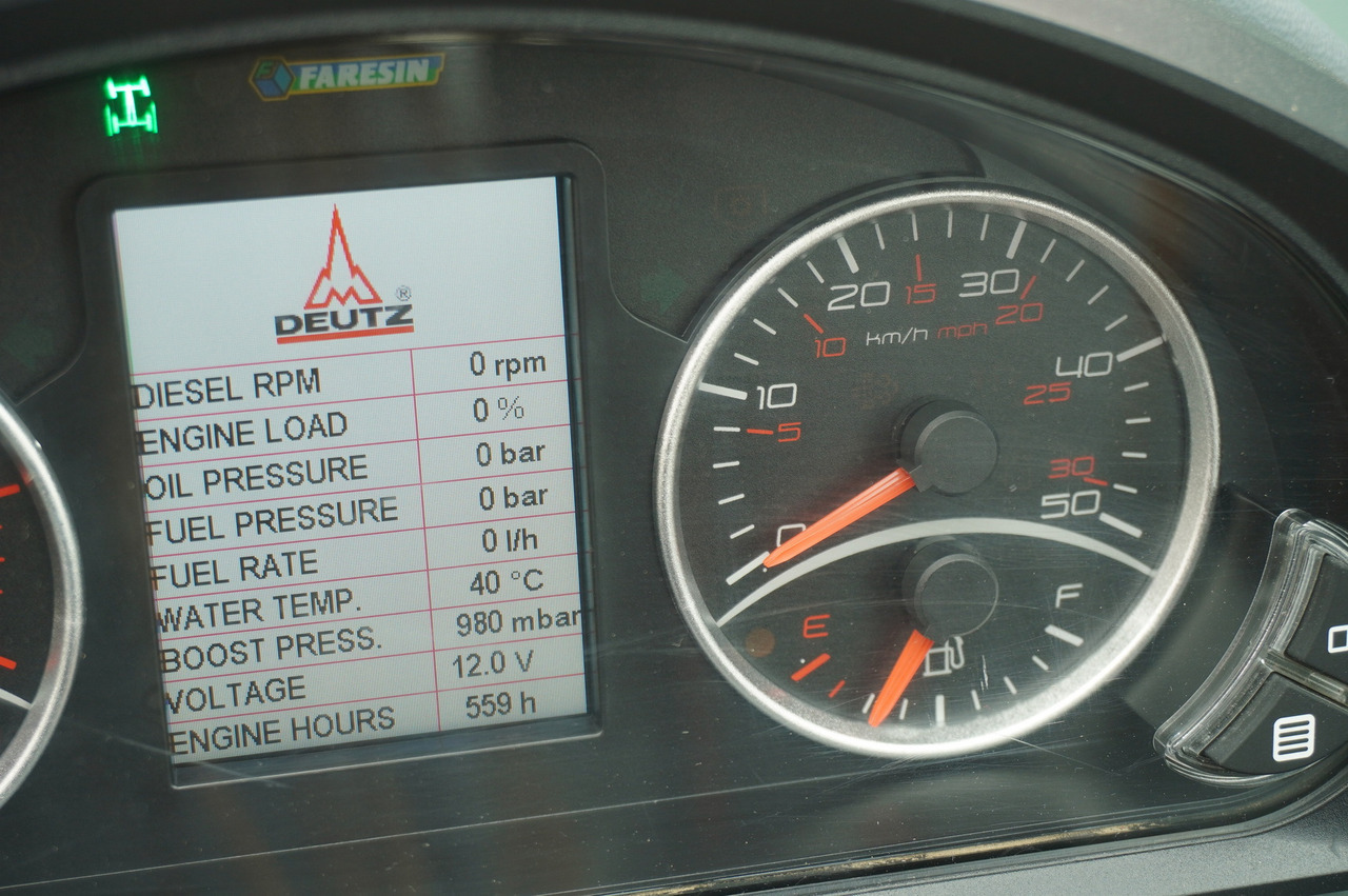 Faresin 730C Classic 55 /  NEW / 550 MTH!!! / wysięg 7 m / joystick - جرافة ذات عجلات تلسكوبية: صورة 2 Faresin 730C Classic 55 /  NEW / 550 MTH!!! / wysięg 7 m / joystick - جرافة ذات عجلات تلسكوبية: صورة 2