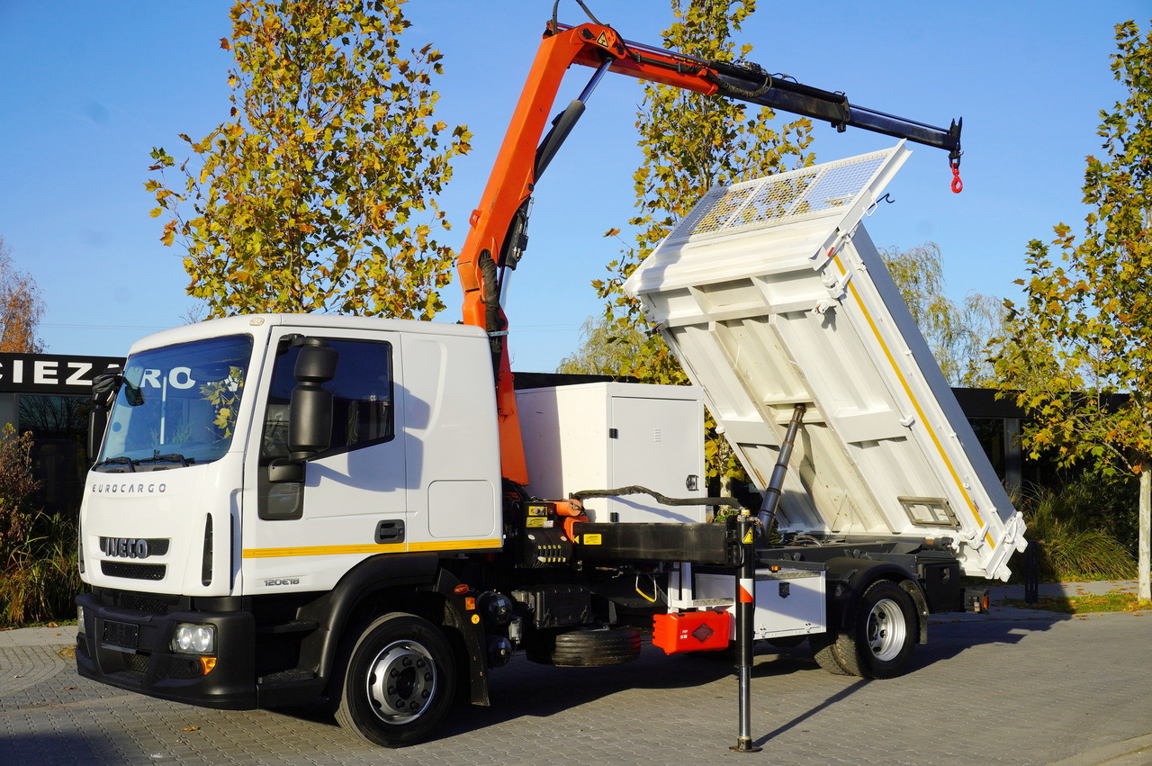 IVECO Eurocargo 120E18 Crane Palfinger / 3-way tipper / sleeper cab - شاحنة قلاب, شاحنة كرين: صورة 1 IVECO Eurocargo 120E18 Crane Palfinger / 3-way tipper / sleeper cab - شاحنة قلاب, شاحنة كرين: صورة 1