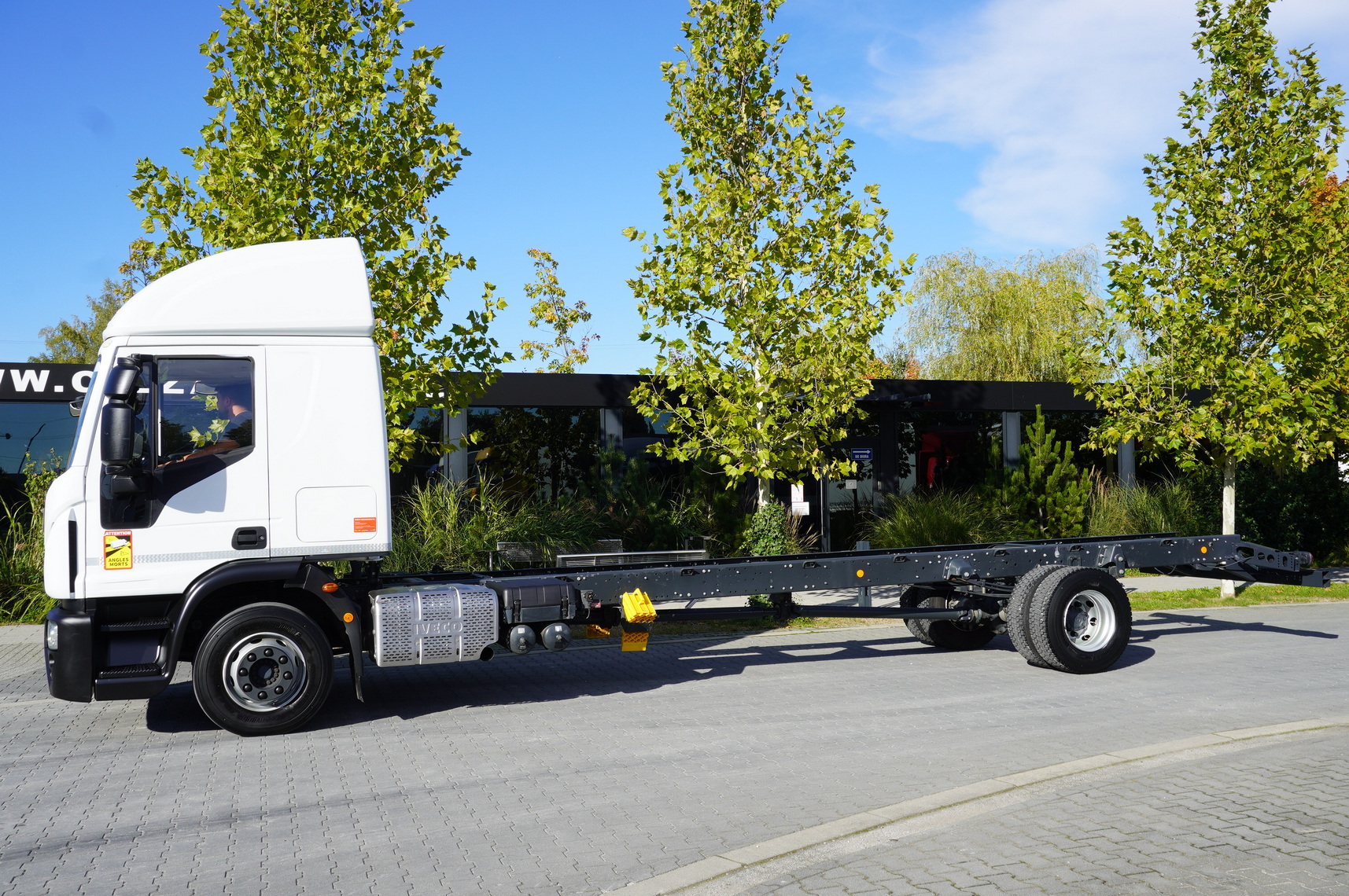 IVECO Eurocargo 140e19 4×2 E6 Glob / ADR / frame 8,1m - شاحنة بهيكل معدني للمقصورة: صورة 2 IVECO Eurocargo 140e19 4×2 E6 Glob / ADR / frame 8,1m - شاحنة بهيكل معدني للمقصورة: صورة 2