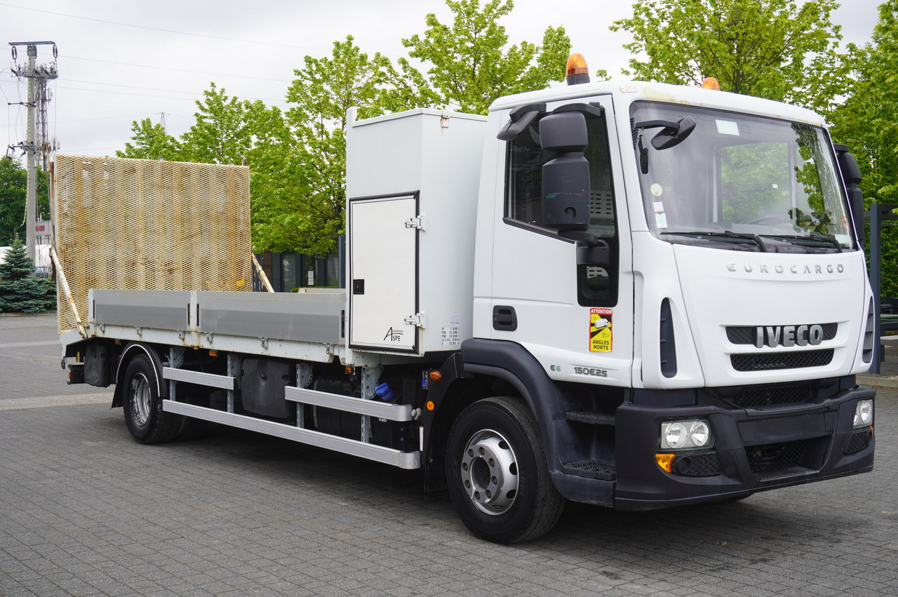 IVECO Eurocargo 150 E25 / 90 tho. km !!! / Tow truck - شاحنة سحب: صورة 4 IVECO Eurocargo 150 E25 / 90 tho. km !!! / Tow truck - شاحنة سحب: صورة 4