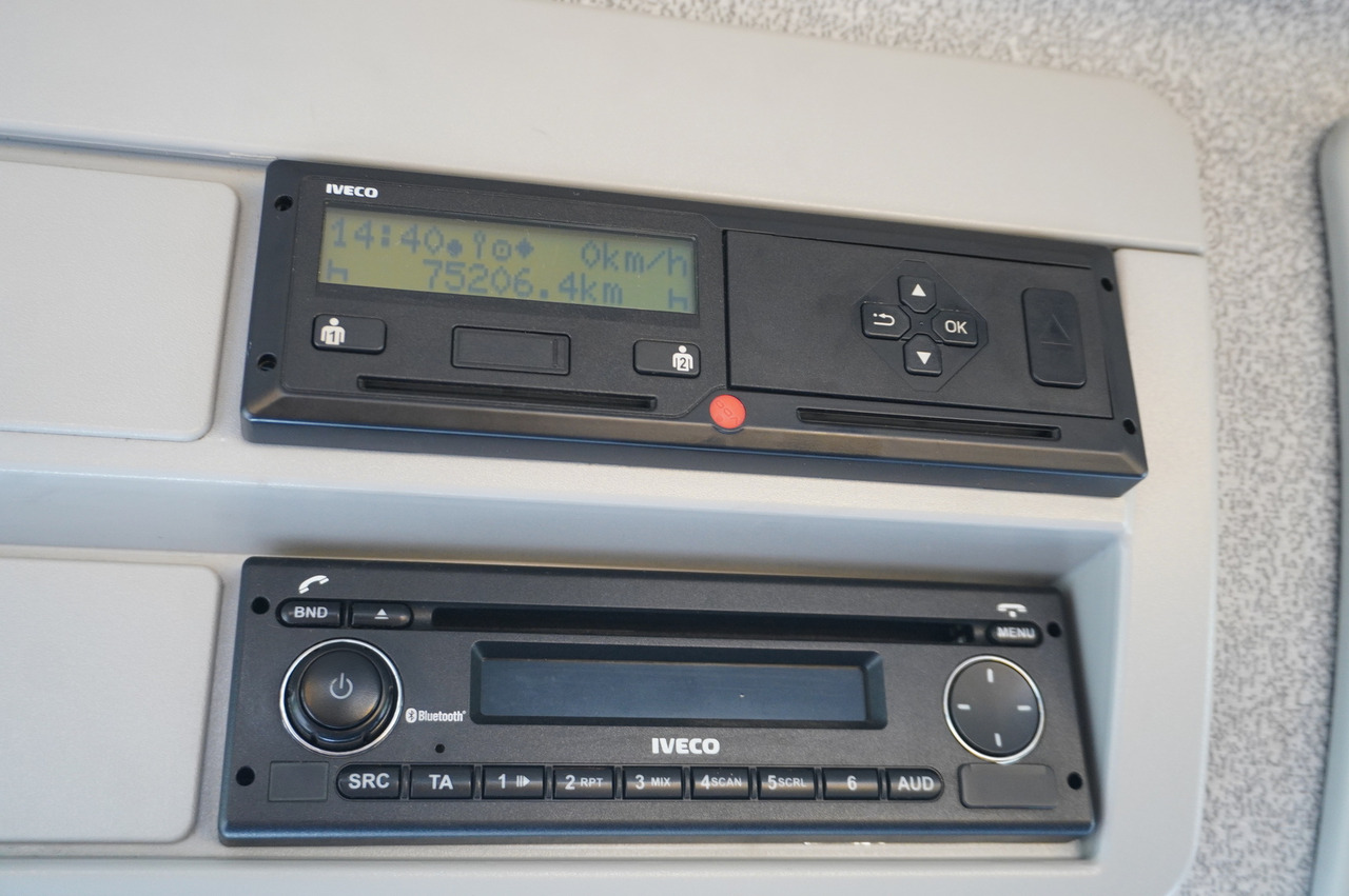 IVECO Eurocargo 160-210 / 75,000 km! / OMARS lowered tow truck platform / Fork - شاحنة سحب: صورة 3 IVECO Eurocargo 160-210 / 75,000 km! / OMARS lowered tow truck platform / Fork - شاحنة سحب: صورة 3