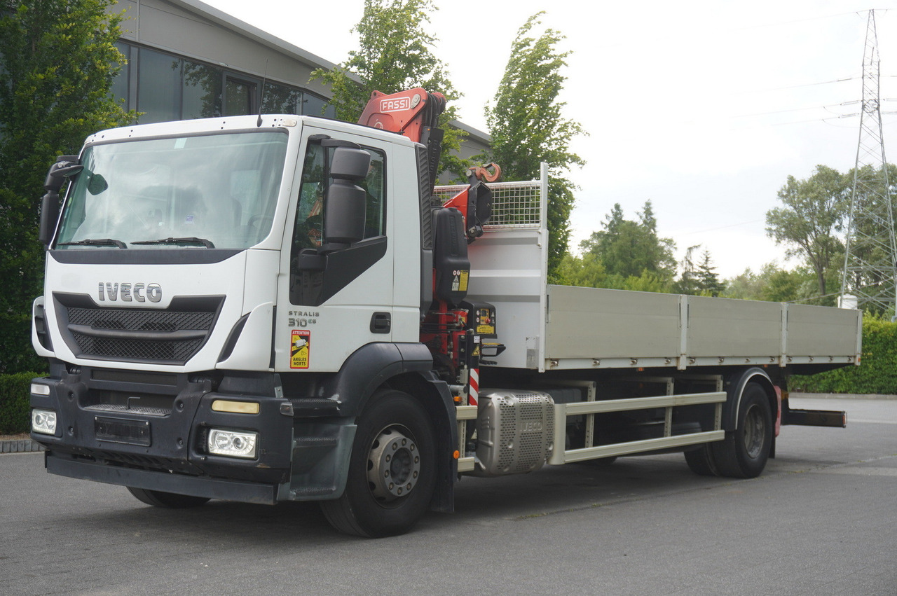 IVECO STRALIS 19.310 E6 / Flatbed 19 EPAL / FASSI F135 / 225 MTH! / 5.7 T - شاحنة كرين, شاحنة كرين: صورة 3 IVECO STRALIS 19.310 E6 / Flatbed 19 EPAL / FASSI F135 / 225 MTH! / 5.7 T - شاحنة كرين, شاحنة كرين: صورة 3