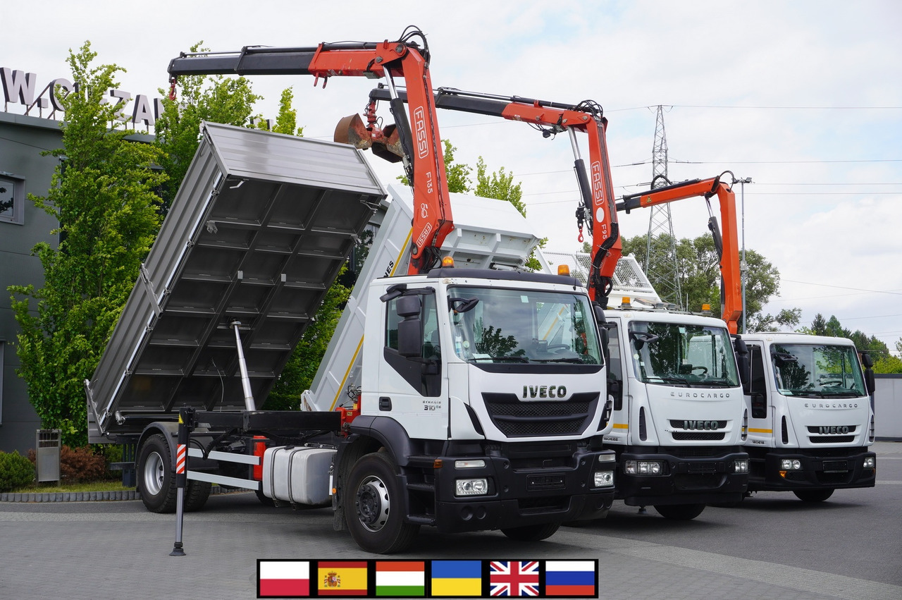 IVECO Stralis 310 E6 / NEW 3-sided tipper / Fassi F135 crane with remote control - شاحنات مسطحة, شاحنة كرين: صورة 1 IVECO Stralis 310 E6 / NEW 3-sided tipper / Fassi F135 crane with remote control - شاحنات مسطحة, شاحنة كرين: صورة 1