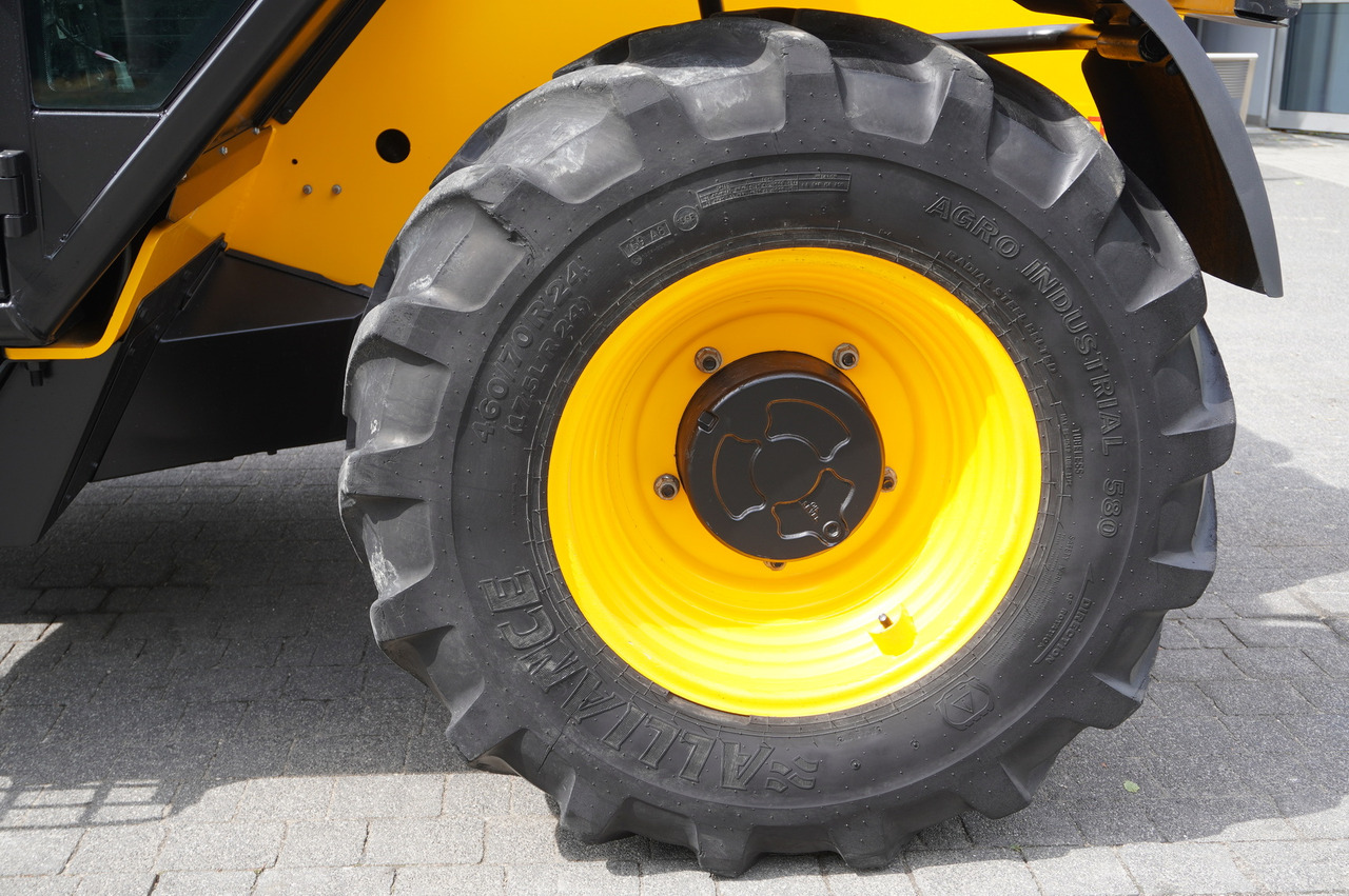تأجير JCB 526-56 AGRI Plus / 5.6 m telescopic loader / joystick JCB 526-56 AGRI Plus / 5.6 m telescopic loader / joystick: صورة 23