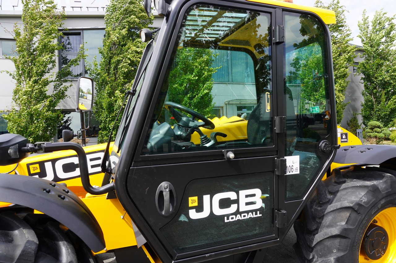 تأجير JCB 526-56 AGRI Plus / 5.6 m telescopic loader / joystick JCB 526-56 AGRI Plus / 5.6 m telescopic loader / joystick: صورة 28