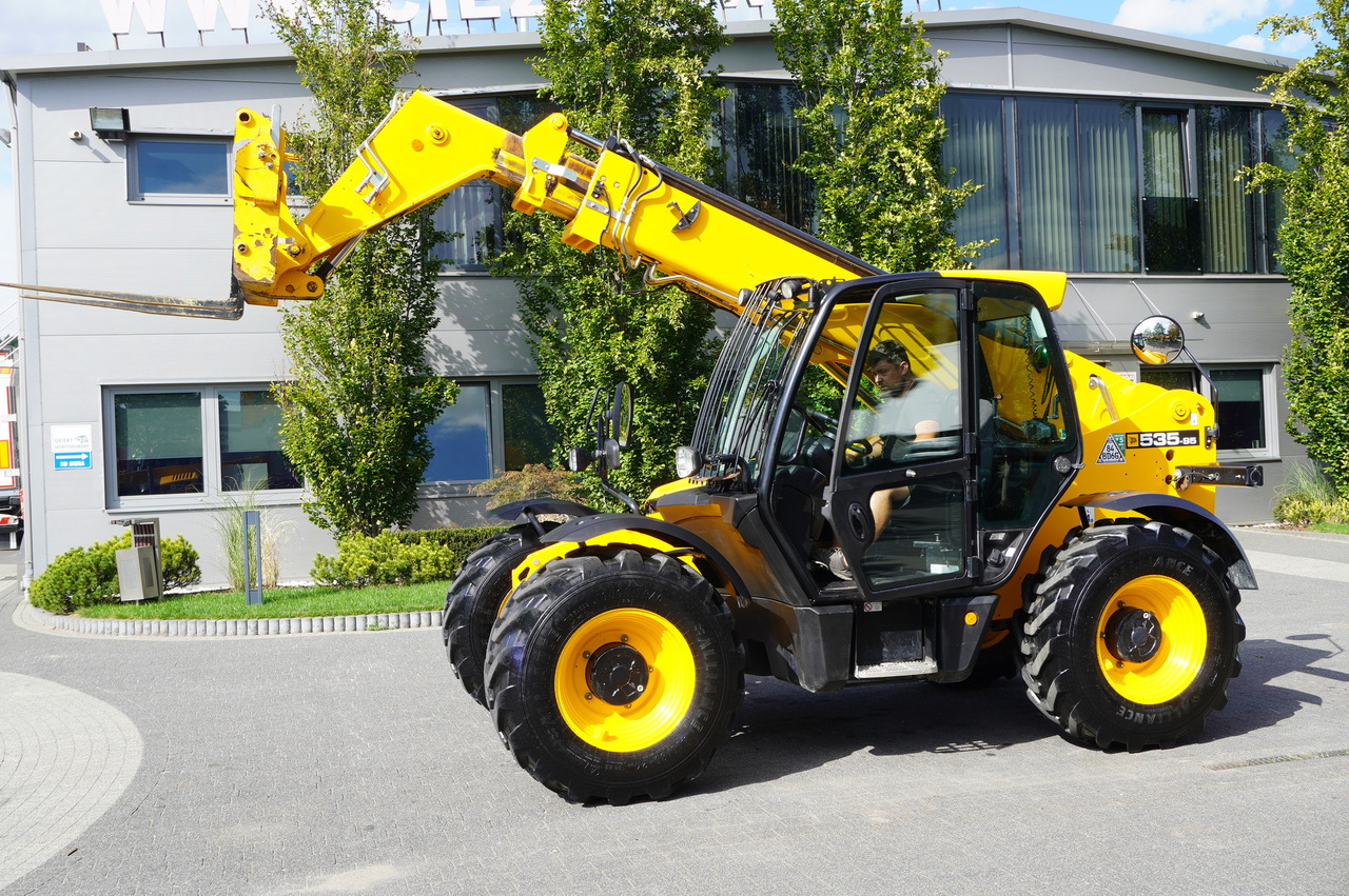 JCB 535-95 / 3.5 T / range 9.5 m / 700 MTH! - جرافة ذات عجلات تلسكوبية: صورة 5 JCB 535-95 / 3.5 T / range 9.5 m / 700 MTH! - جرافة ذات عجلات تلسكوبية: صورة 5